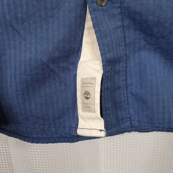 Timberland Mens Size XL Shirt Button Down Collar Herringbone Shadow Fabric Logo - Picture 6 of 7